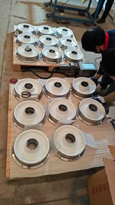 kupować Hartowane i odpuszczane koła kolejowe kute, wysoka wydajność online manufacture