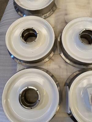 kupować Wytrzymały zestaw stalowych kół kolejowych przeznaczony do dużych obciążeń, zapewniający długotrwałą wydajność w zastosowaniach transportu kolejowego online manufacture