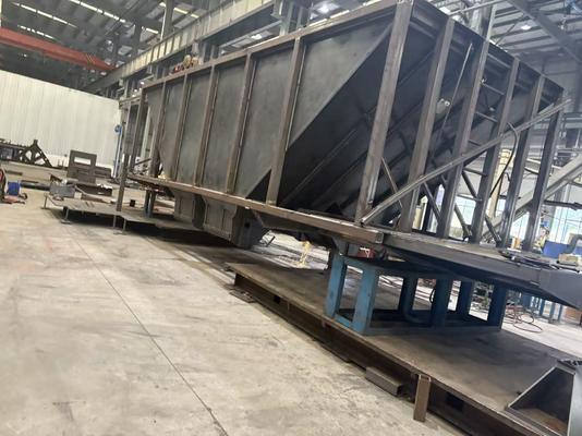 20-80 m3 capacity railway bogie frame shot blasted to SA 2.5 standard for railway cargo transportation